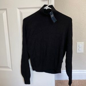 Abercrombie black mock neck sweater. Oversized at top but fitted at waist
